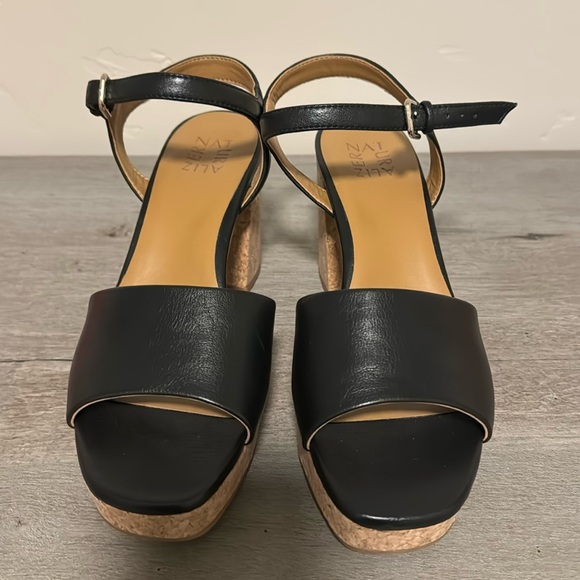 NWOT naturalizer black heels with cork bottoms.  9 medium - Picture 1 of 6